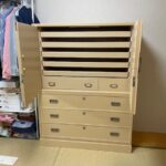 横浜市と東京まで桐たんすのお届けでした。