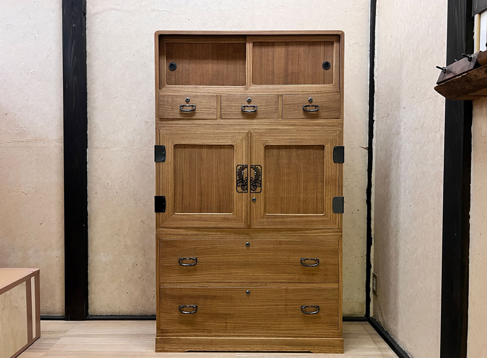 東京都 塩田様 桐たんす 和たんす 修理・再生・リフォーム後の画像